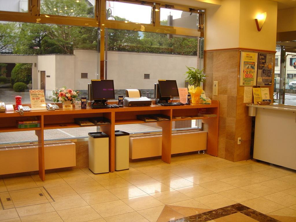Toyoko Inn Kofu-Eki Minami-Guchi No.1 Экстерьер фото