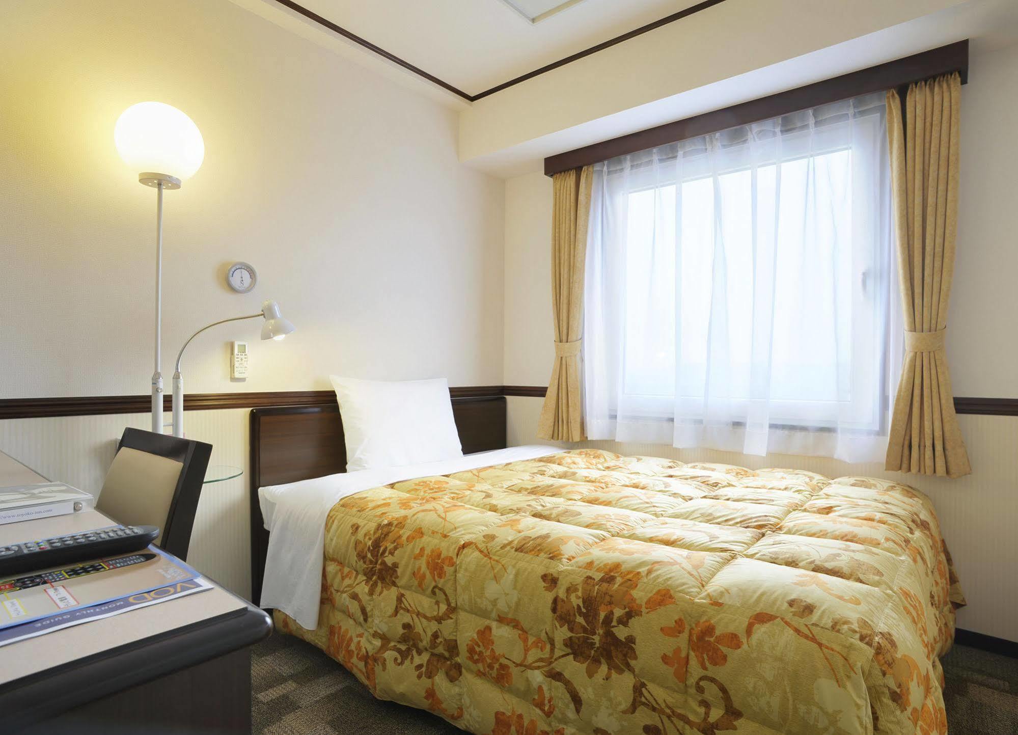 Toyoko Inn Kofu-Eki Minami-Guchi No.1 Экстерьер фото