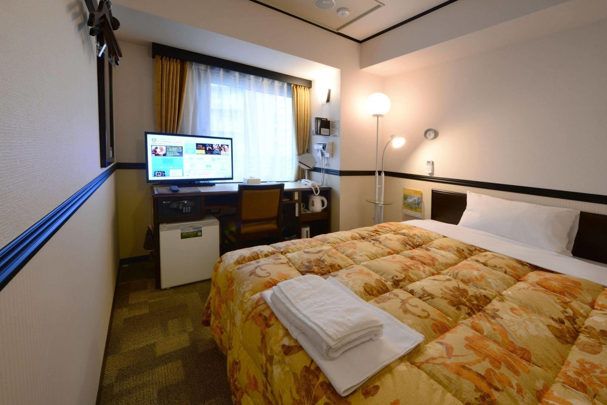 Toyoko Inn Kofu-Eki Minami-Guchi No.1 Экстерьер фото